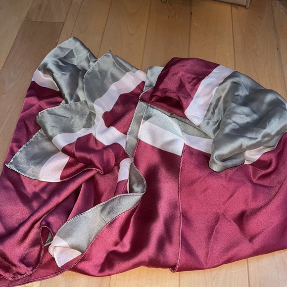 Scarf - Picture 4 of 6